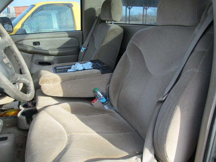 2002-gmc-1500-image-23