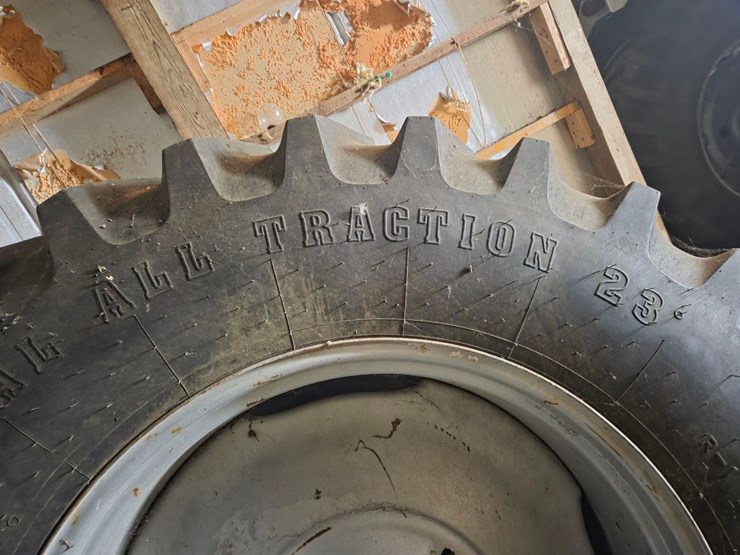 1979-white-2-155-image-63