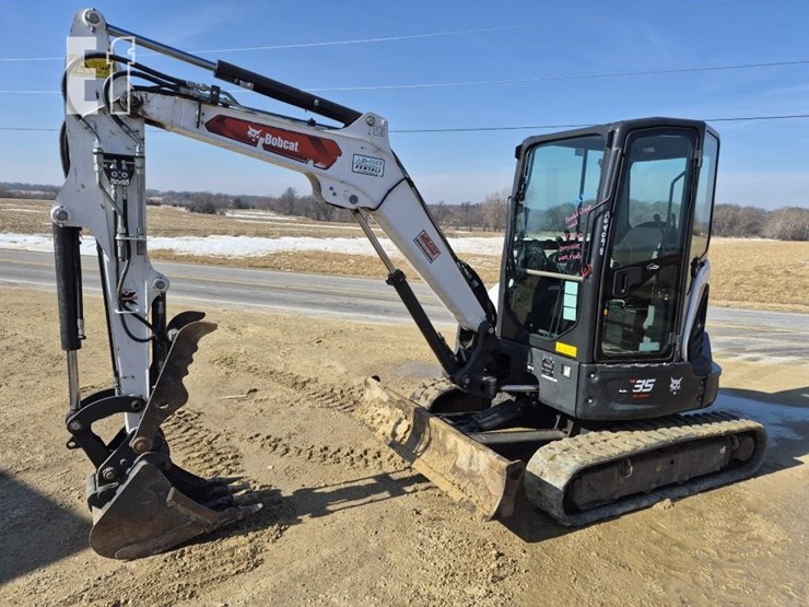 bobcat-e35r2-image-1