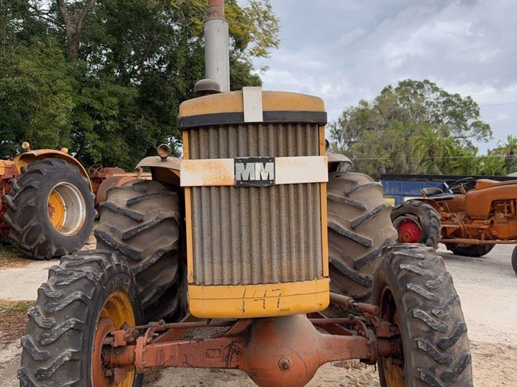 minneapolis-moline-g706-image-11