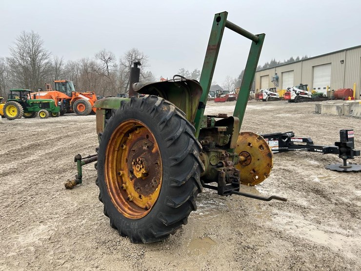 john-deere-3010-image-6