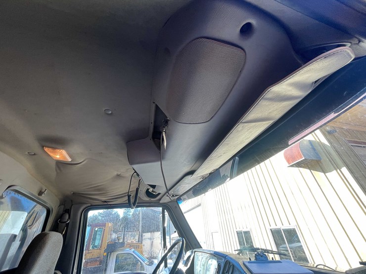 #13005-•-1999-sterling-dump-truck-(has-wi-title)-image-93