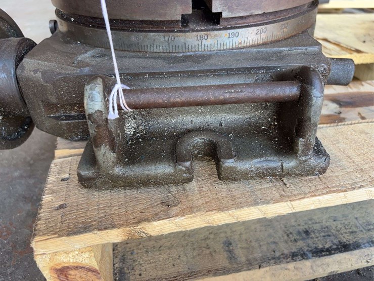 bridgeport-12”-rotary-table-image-4