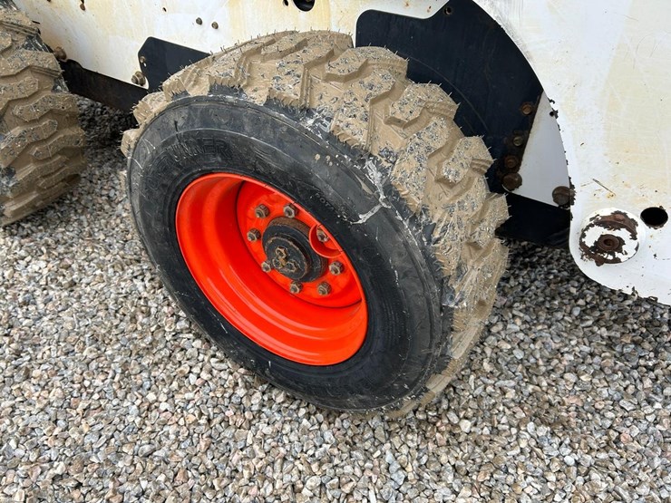 bobcat-s300-image-16