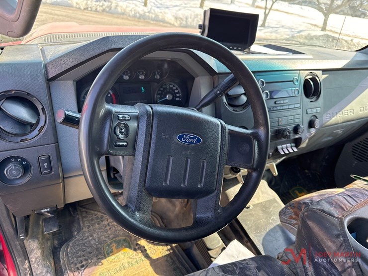 2011-ford-f550-xl-image-23