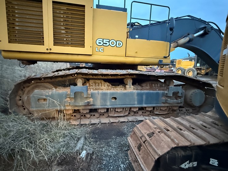 2006-deere-650d-lc-image-56