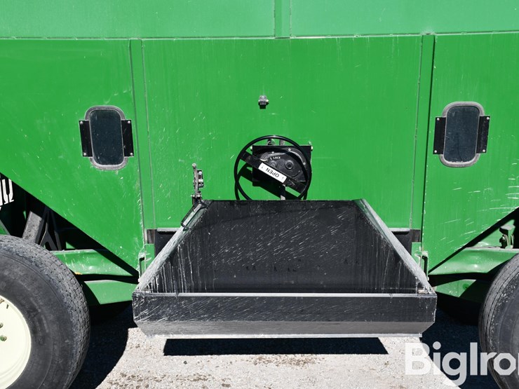 unverfeth-gw-530-gravity-wagon-image-15