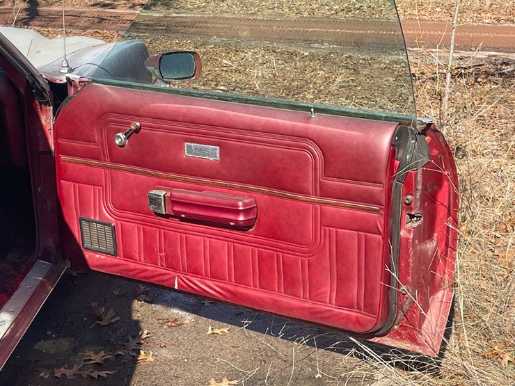 #13066-•-1977-ford-ltdll-(no-title)-image-52