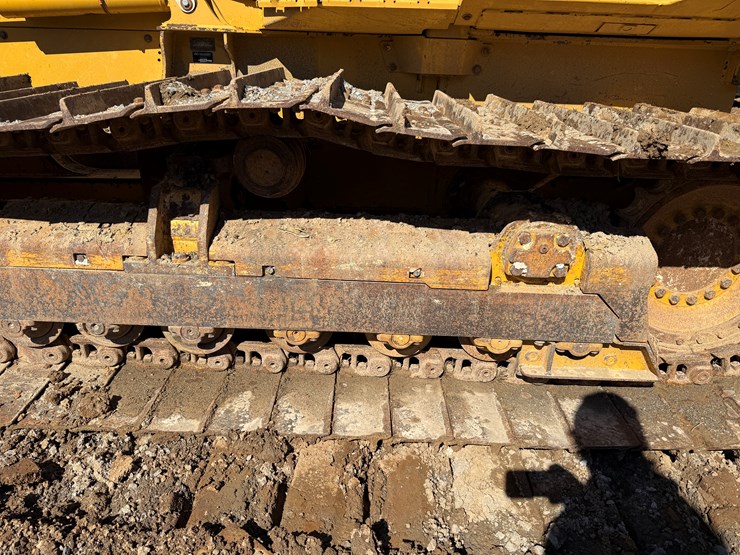 2006-deere-700j-image-51