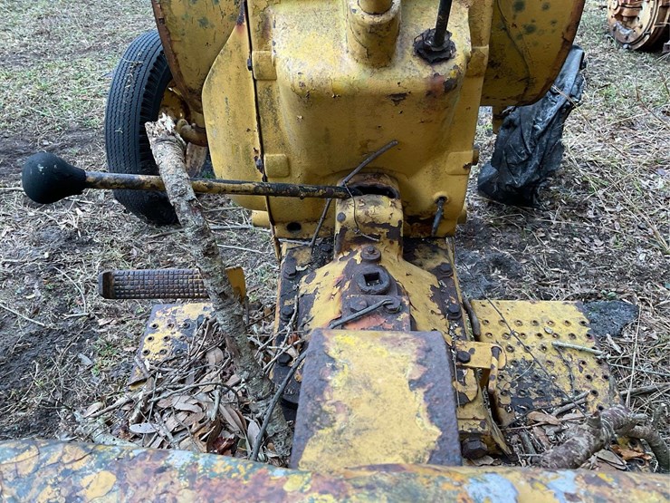 minneapolis-moline-big-mo-400m-army-tractor-image-18