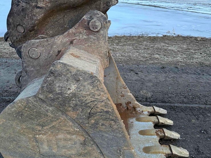 2018-komatsu-pc210-lc-11-image-9