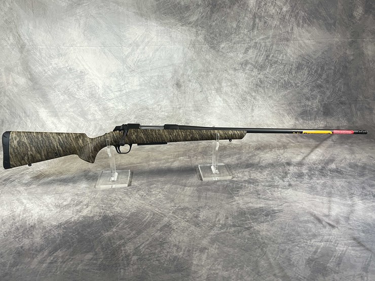 #1241-•-browning-ab3,-7mm-rem-mag-bolt-action-rifle,-sn:-07030yv358-(neenah,-wi)-image-2