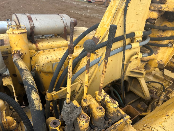 caterpillar-621b-image-22