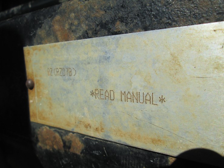 case-ih-magnum-305-image-53