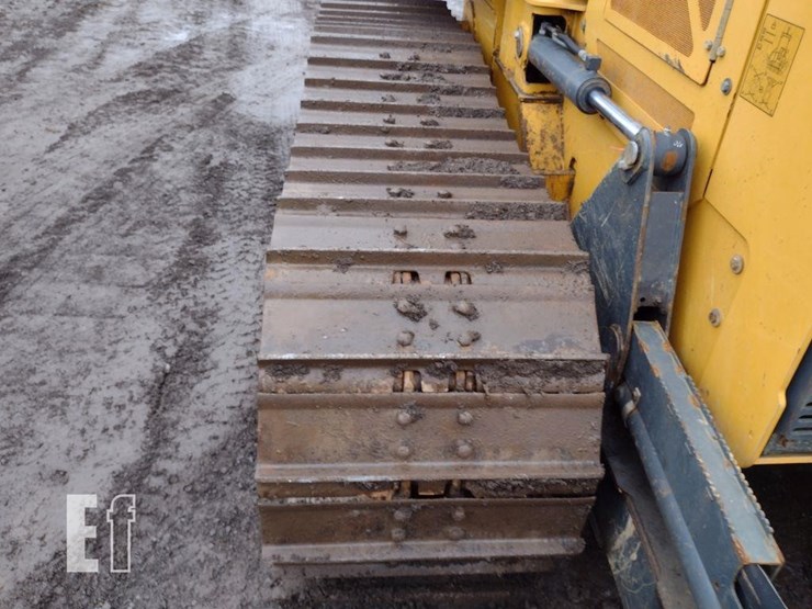 2015-deere-650k-lgp-image-40