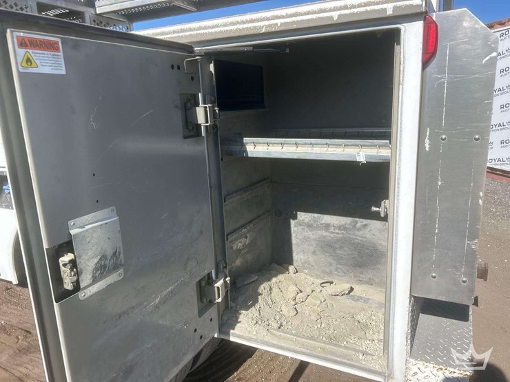 2013-ford-f450-image-16