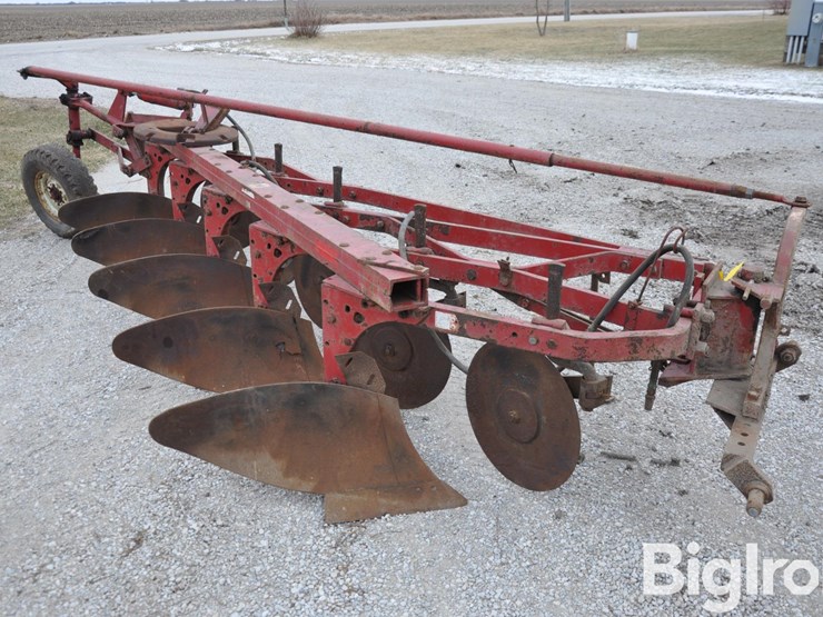 international-550-image-3