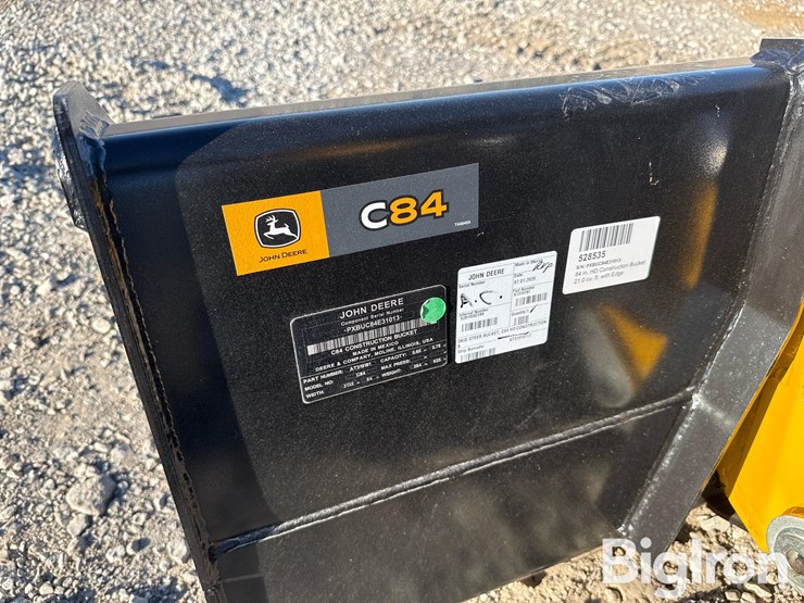 2025-john-deere-11-image-11