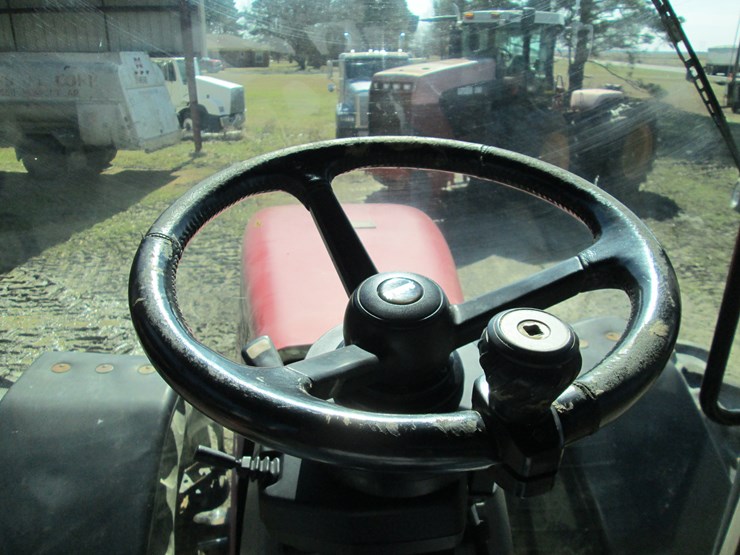 case-ih-magnum-305-image-39