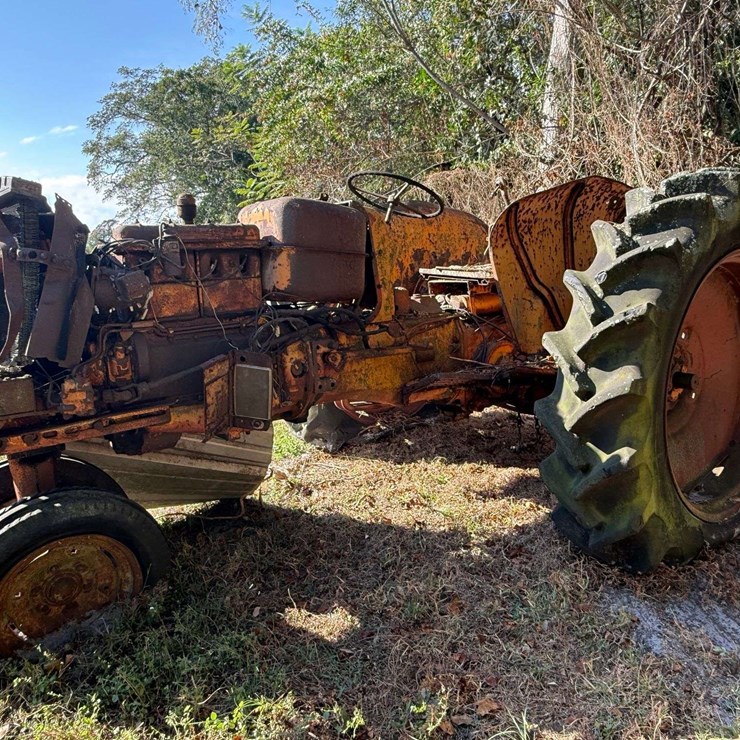 MINNEAPOLIS MOLINE 445