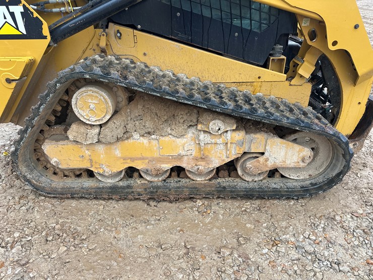 2017-caterpillar-259d-image-37