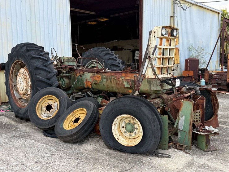 oliver-2255-parts-tractor-image-1