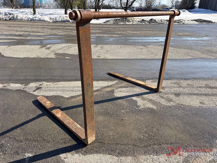 48-hang-onbackhoe-forks-image-3