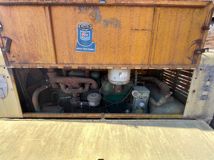 #13065-•-le-roi-gas-powered-generator-on-wheels-image-20