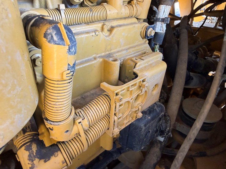 2016-caterpillar-938m-image-45