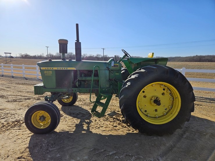 john-deere-4020-image-2