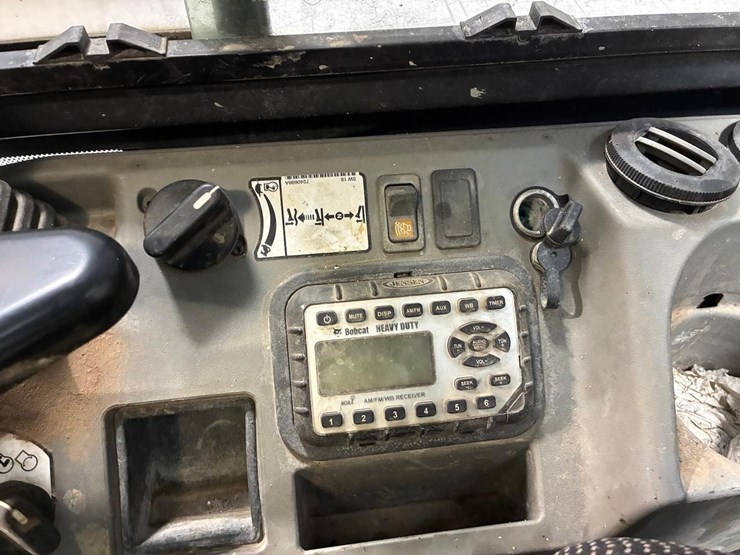 2019-bobcat-e35i-image-46