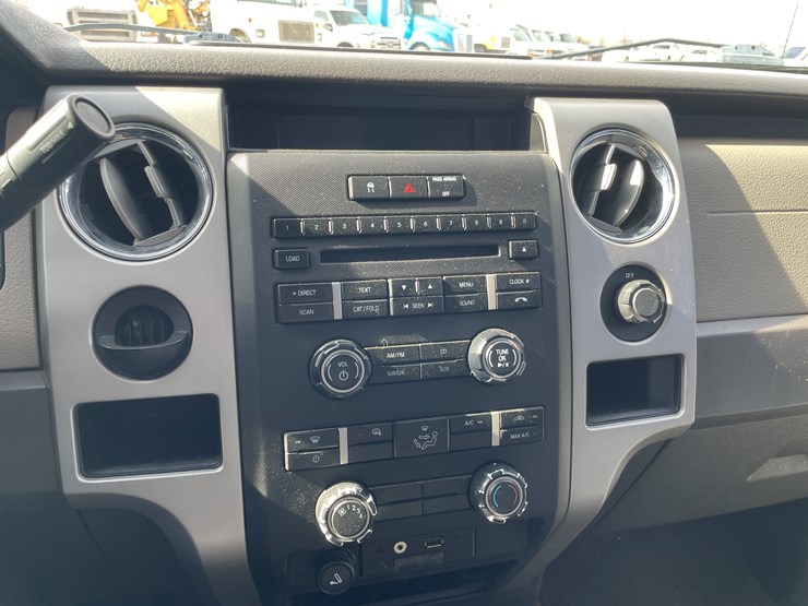 2010-ford-f150-image-28