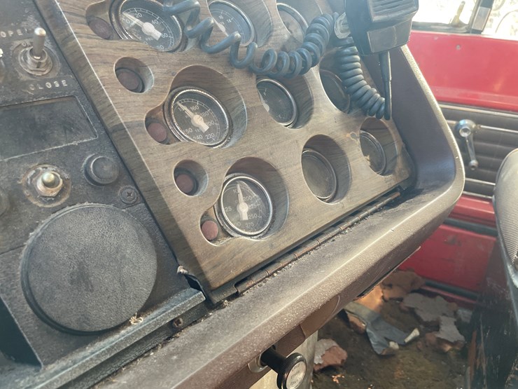 #13014-•-1976-ford-dump-truck-(has-wi-title)-image-46