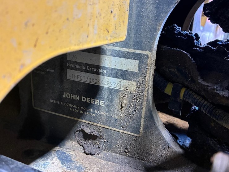 2019-deere-17g-image-20