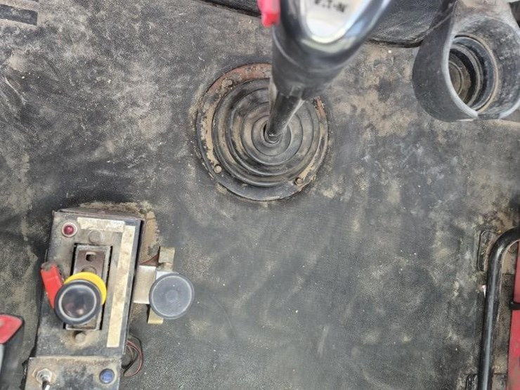 1994-western-star-semi-tractor-9209-image-14