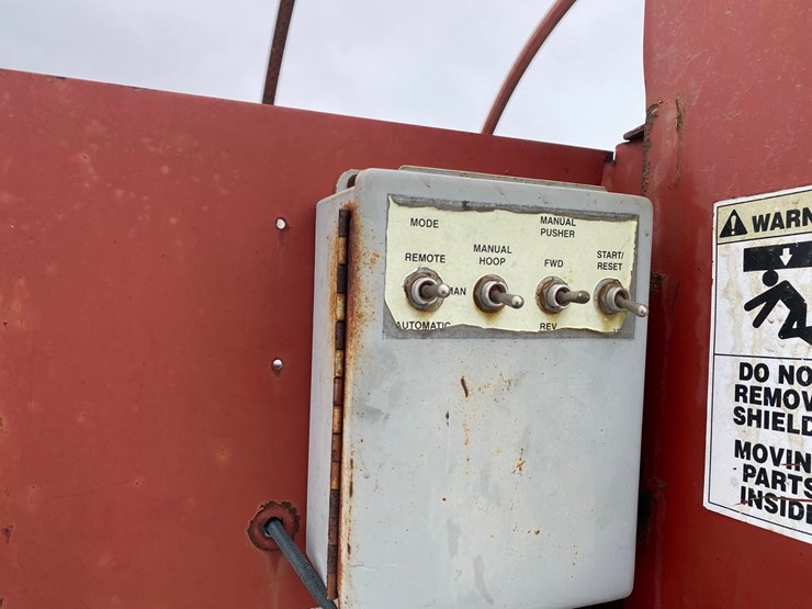 h&s-bale-wrapper-image-36