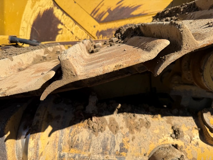 2015-caterpillar-d6t-lgp-image-106