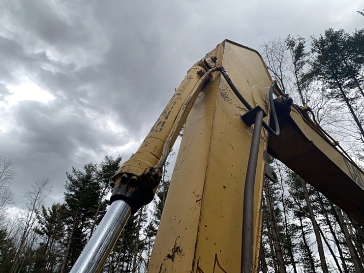 caterpillar-el180-image-13