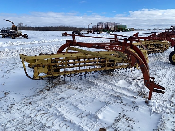 new-holland-260-image-2