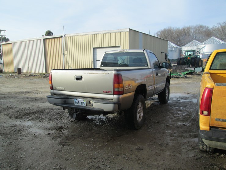 2002-gmc-1500-image-3