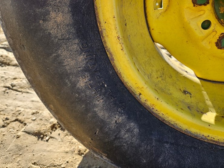 john-deere-4020-image-39