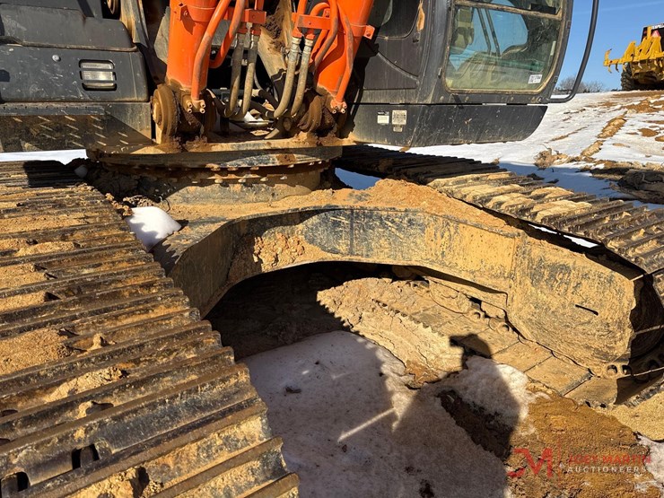 hitachi-zx350-lc-5n-image-9
