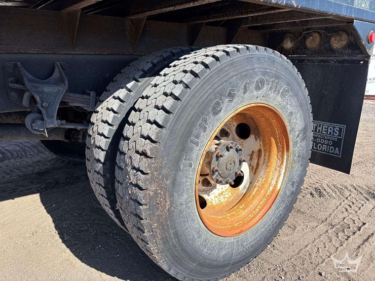 2014-international-durastar-4300-image-27