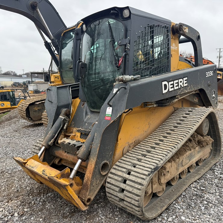 2015 DEERE 333E