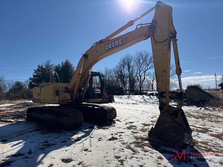 2002-deere-200c-lc-image-4