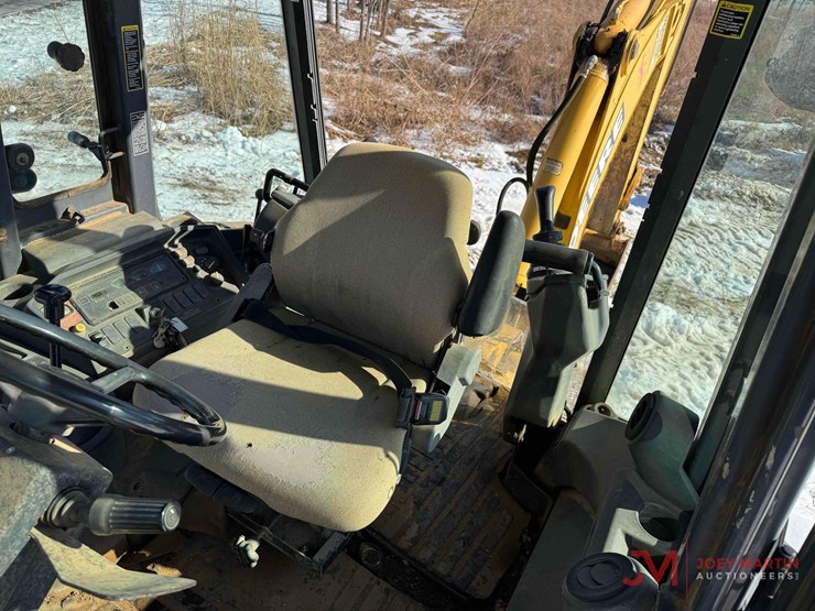 deere-310sg-image-25