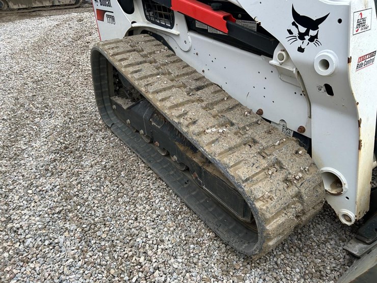 2022-bobcat-t770-image-12