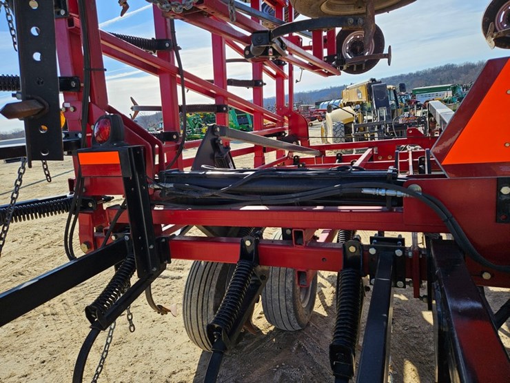 case-ih-200-image-27