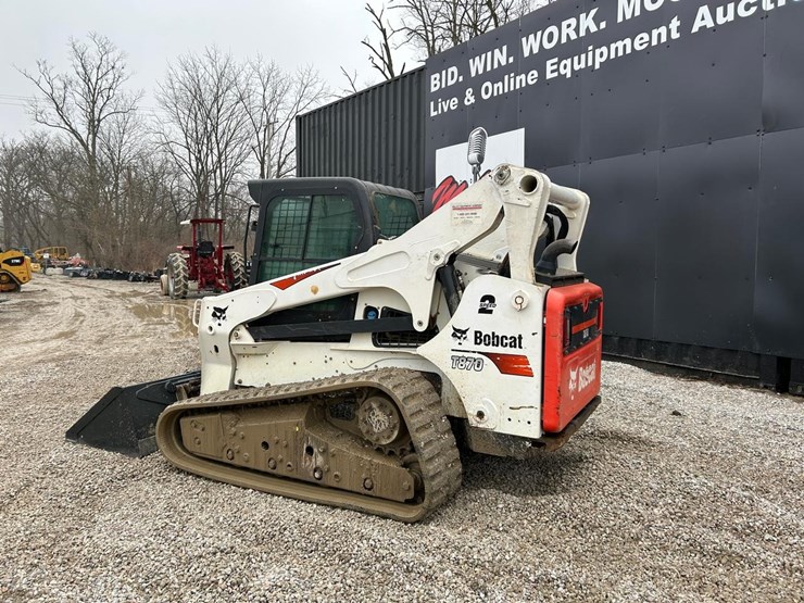 2017-bobcat-t870-image-2