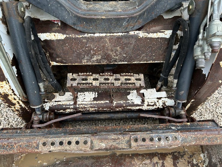 2017-bobcat-t450-image-10